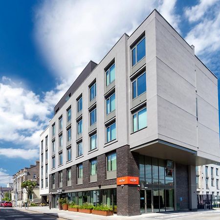 דבלין Niche Living - Dun Laoghaire מראה חיצוני תמונה